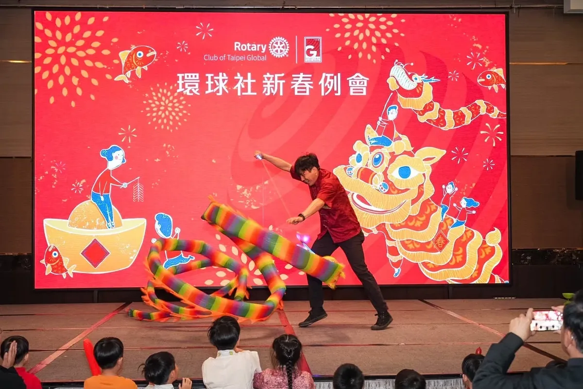 扯鈴彩虹龍賴彥璋巨型七彩龍